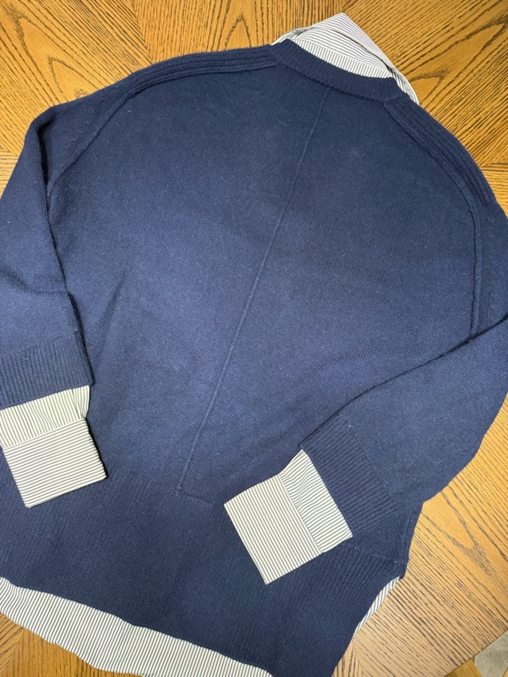 Brochu Walker Navy The Looker Layered V-Neck Sweater M - Picture 10 of 10